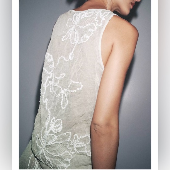 ❗️BUY NOW❗️ITEM WILL BE REMOVED SOON❗️ZARA Semi-Sheer Structured Knit Top - Picture 3 of 7